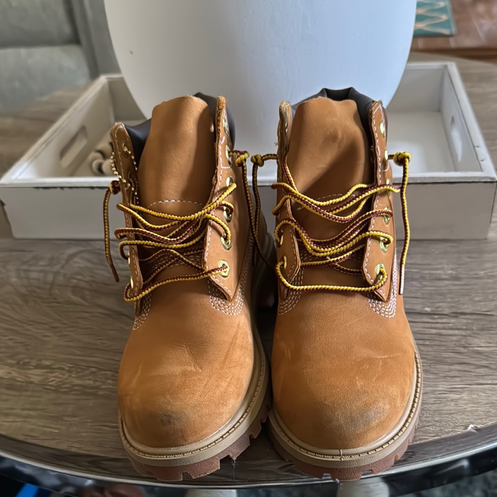 (SOLD) Timberland Tan Boots with Nubuck Upper and Lug Soles